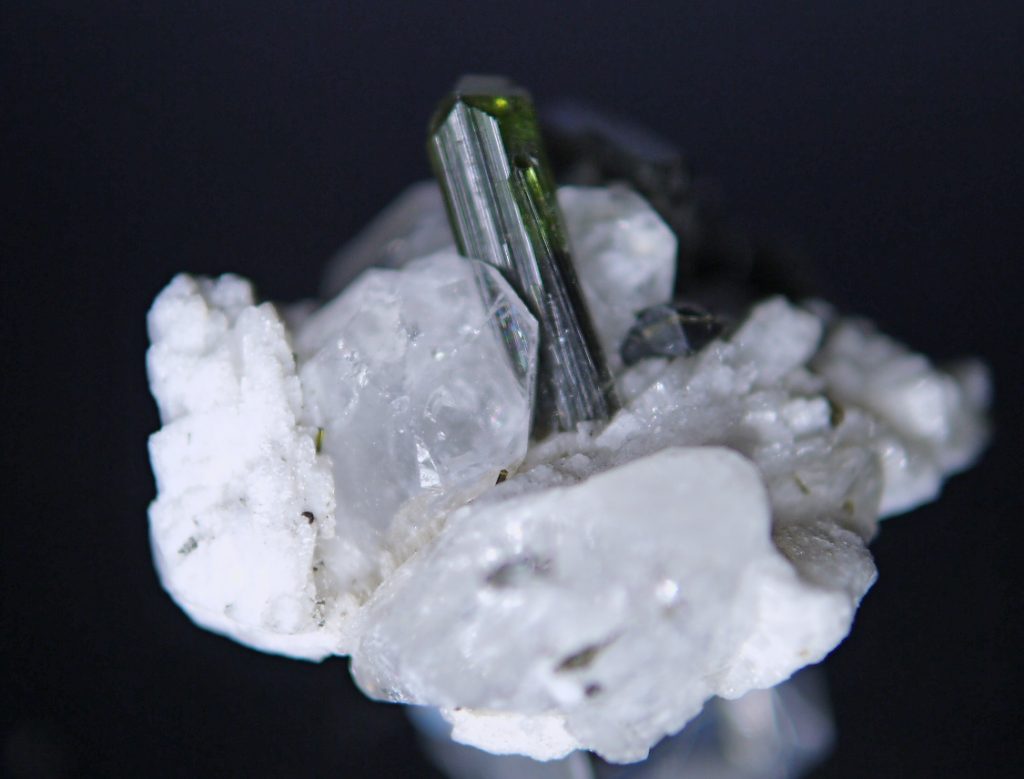 トルマリン + 水晶共生 標本サイズミニクラスター