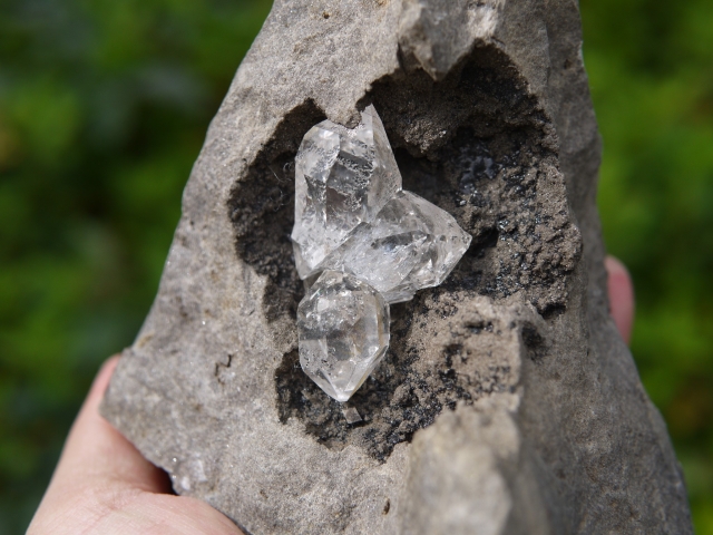 さいたま 大宮 | 天然石 パワーストーン 販売店|石の記録 / 母岩付きハーキマーダイヤモンド 極上